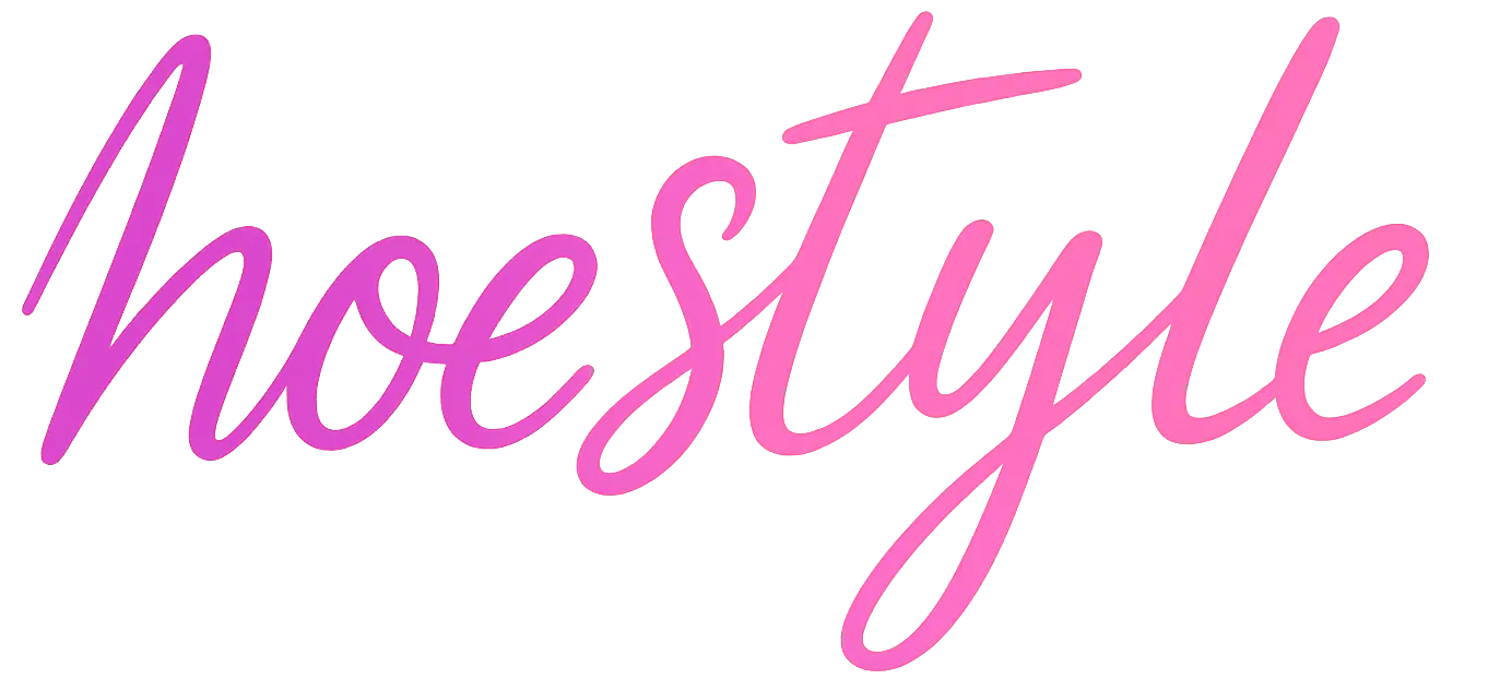 Logotipo alternativo Noestyle: tipografía rosa neón sobre fondo verde digital